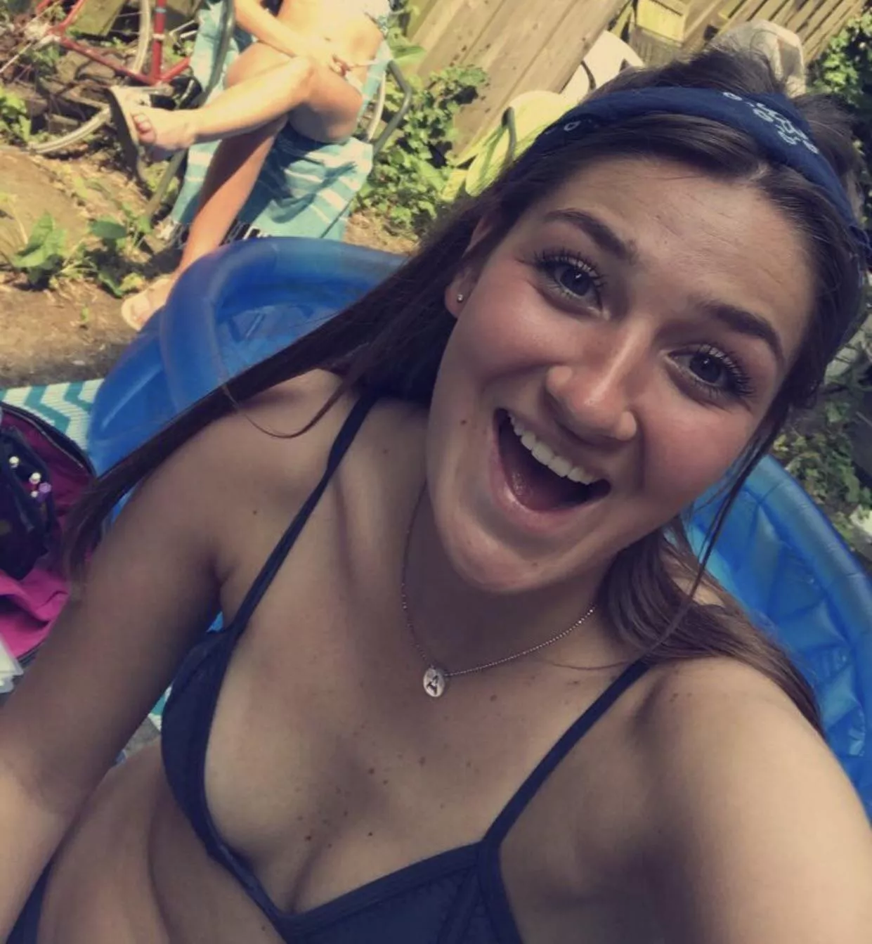 Anyone want to trade and jerk? DM a sample, prefer girl under 30