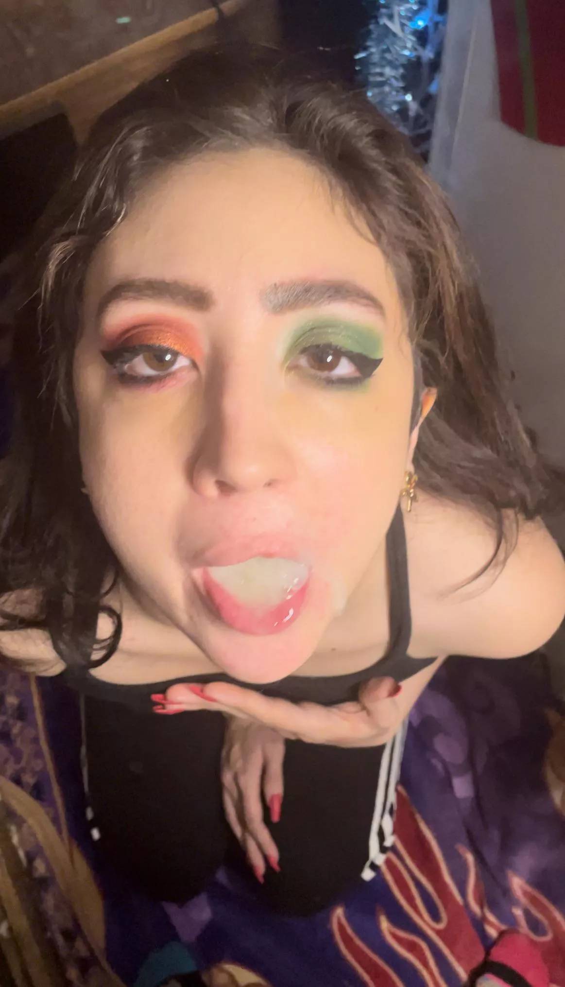 Can someone help me swallow all this cum