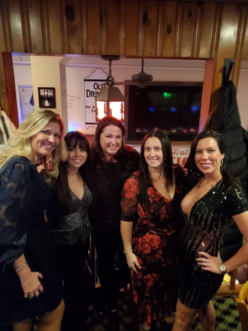 Coupla mature ladies