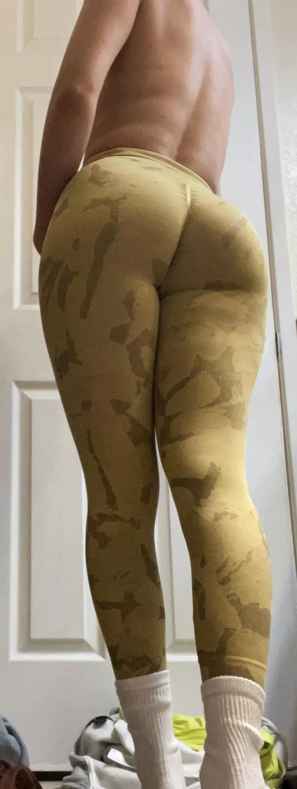 Didn’t realize how skin tight these were haha 🙈