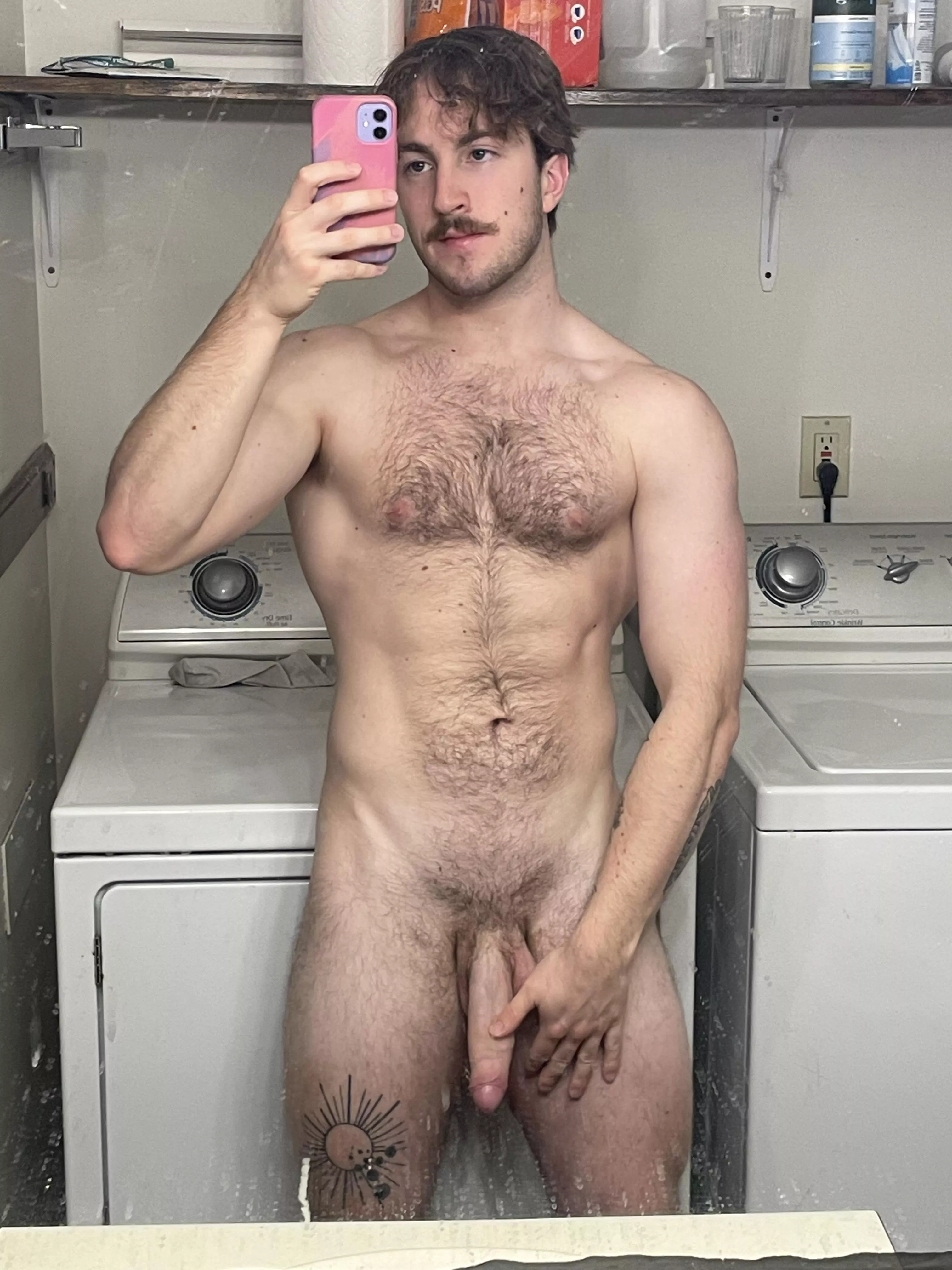 DM if you want to chat or sext :)