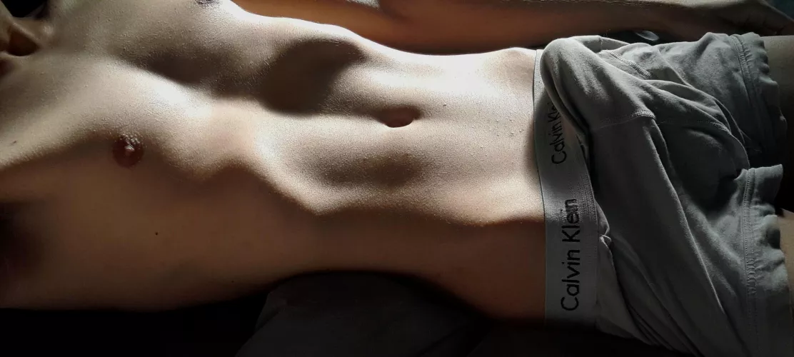 Do you like skinny guys..?