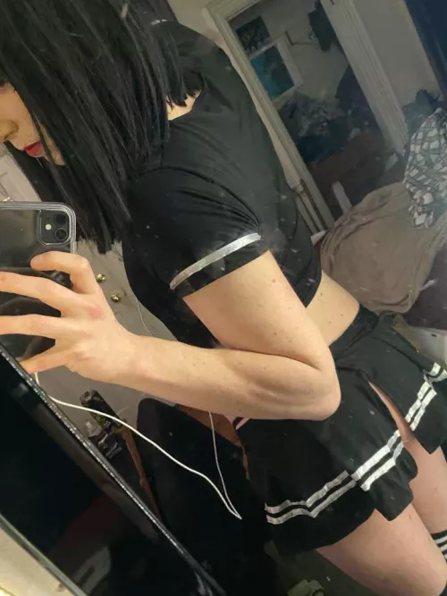 does anyone sorting by new like my school girl outfit 🤓