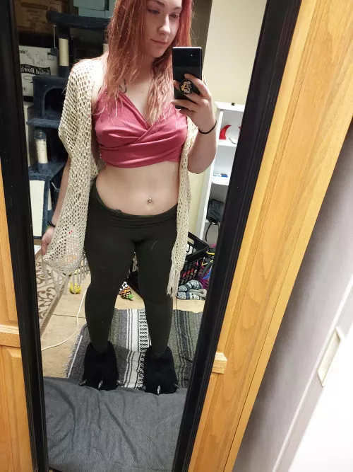 don't mind the frizzy shower hair xD f24