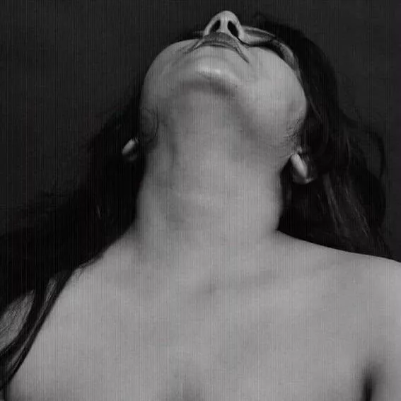 Feeling so horny🫦 [f]32