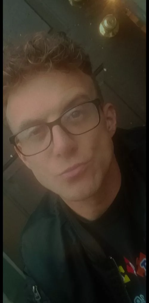 greetings from my city stoop today in Pittsburgh. Anyone wanna be Xbox buds or be PokemonGo friends?