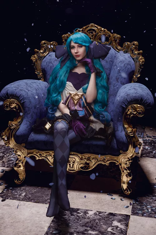 Gwen cosplay by _sana_doll