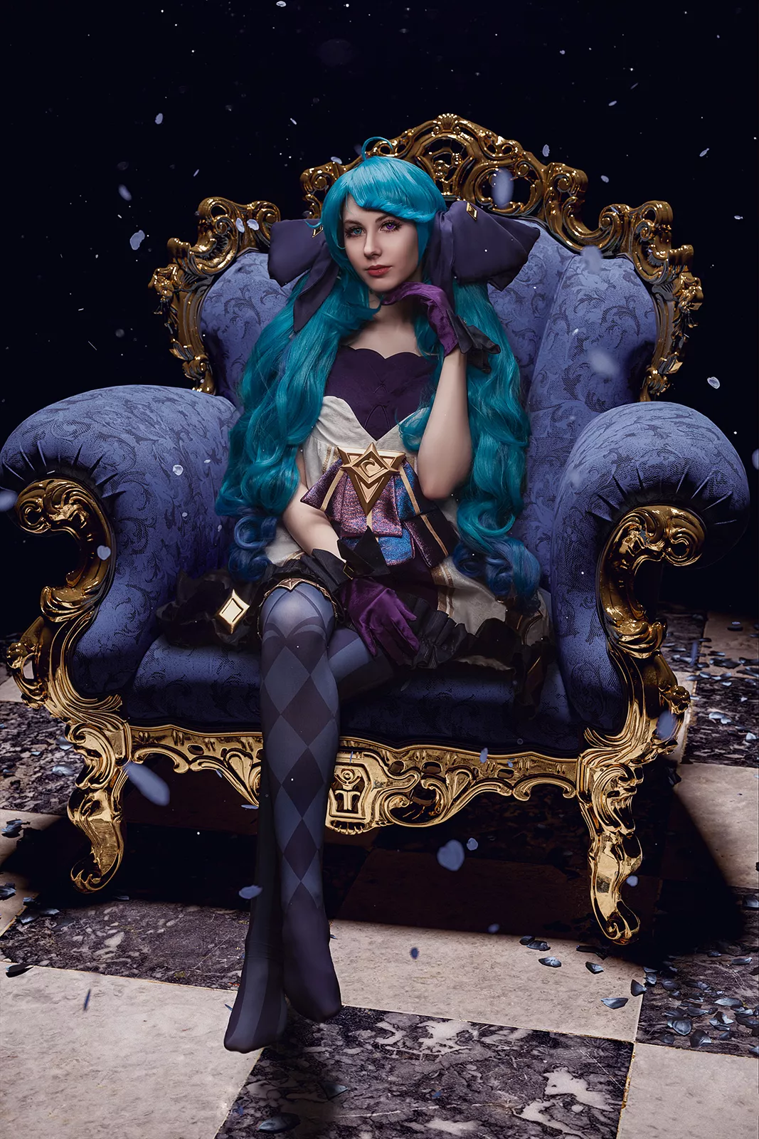 Gwen cosplay by _sana_doll