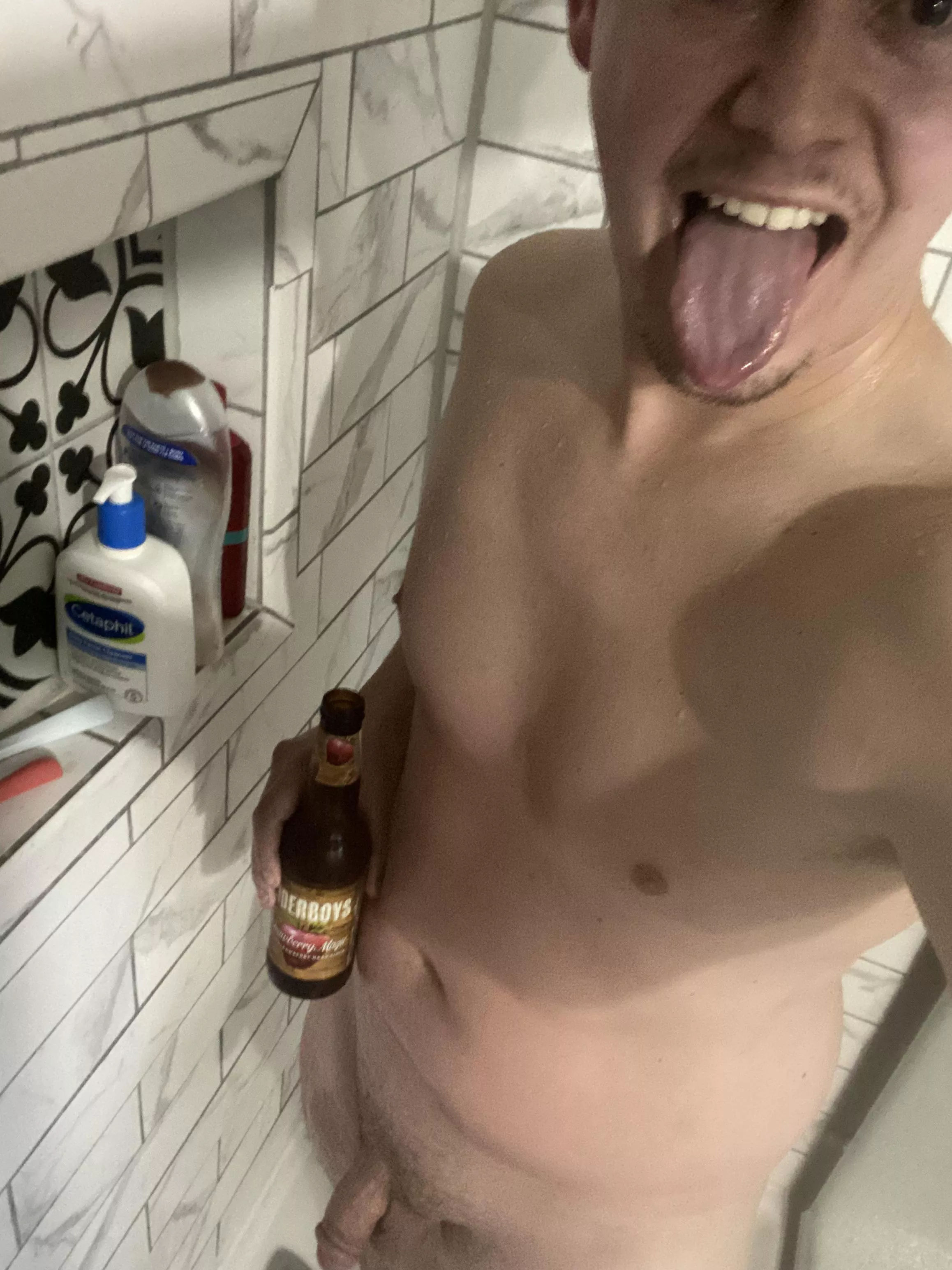 Gym, tan, and shower beer to “warm up” on a Friday morning! Who’s joining? (M)