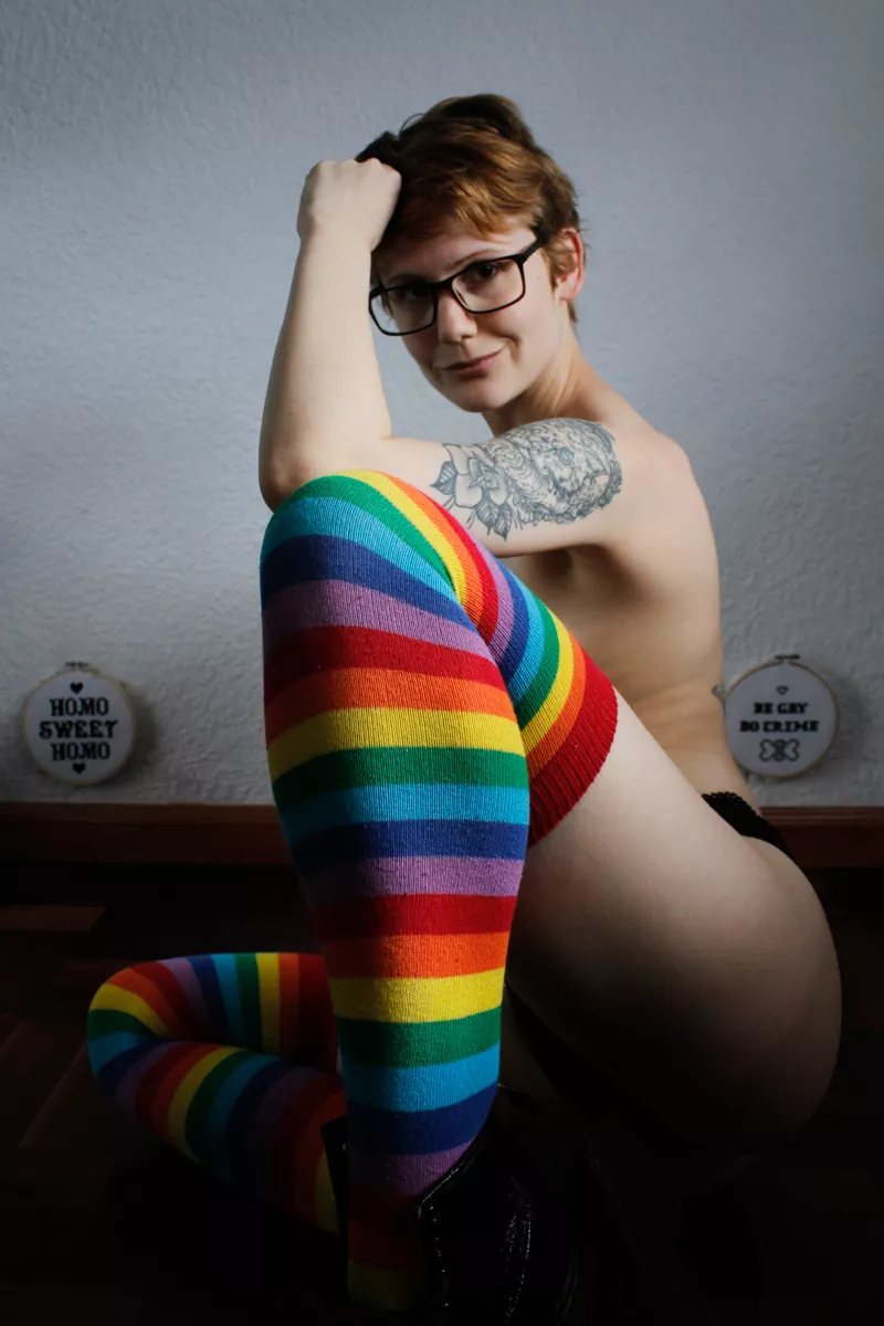 Happy Fri-gay! ❤🧡💛💚💙💜