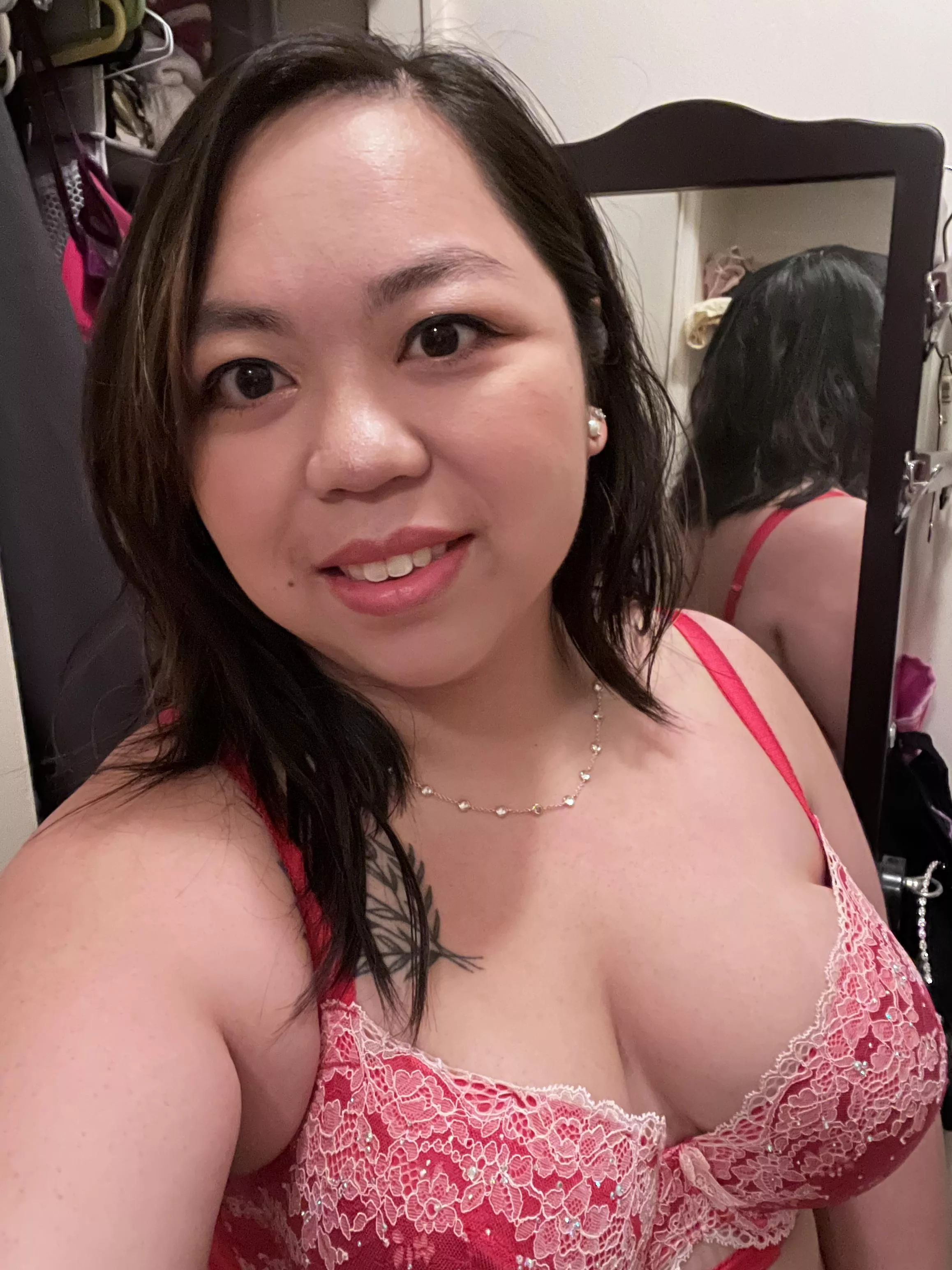 Happy Holidays ❄️ but more importantly TGI[F] 🎉