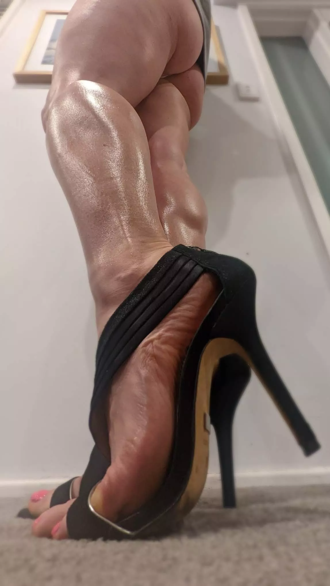 Heels, oil, ass. Perfect combination. [F]