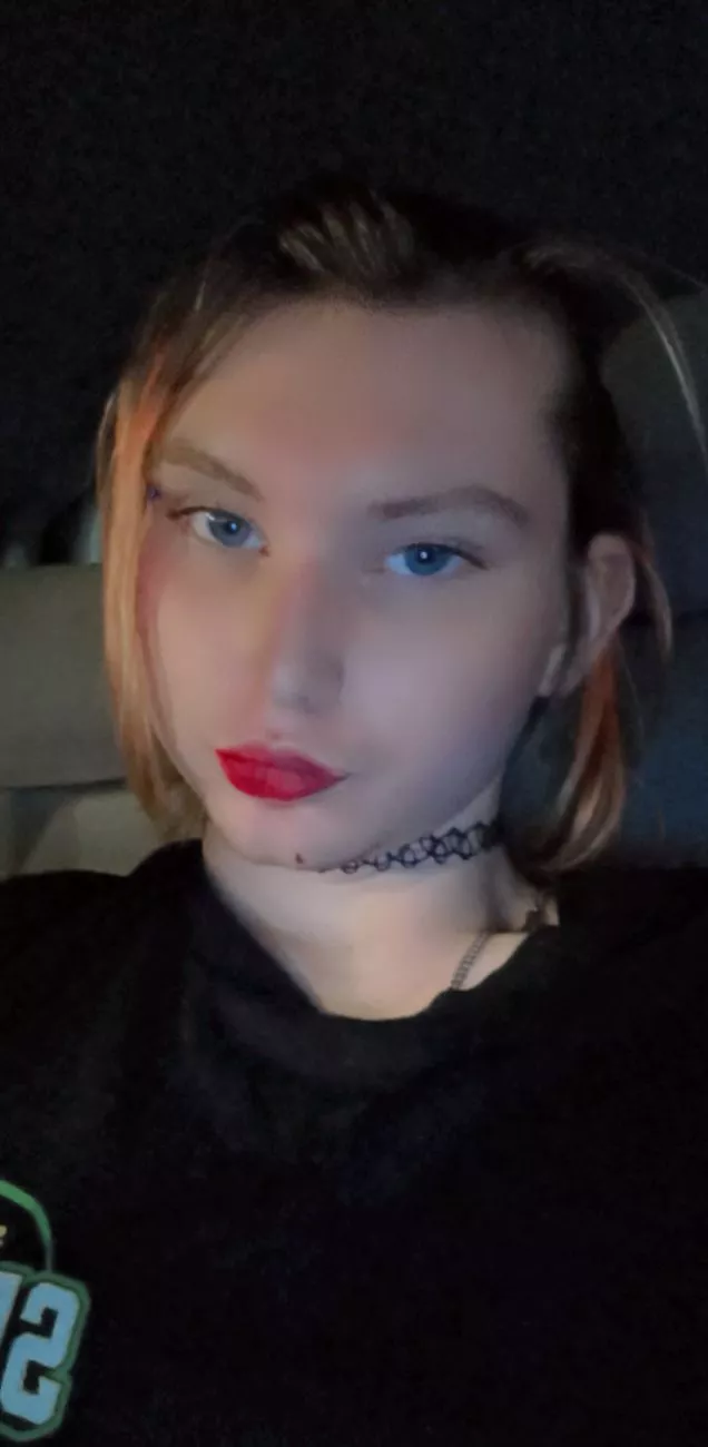 hehe, do I look cute?