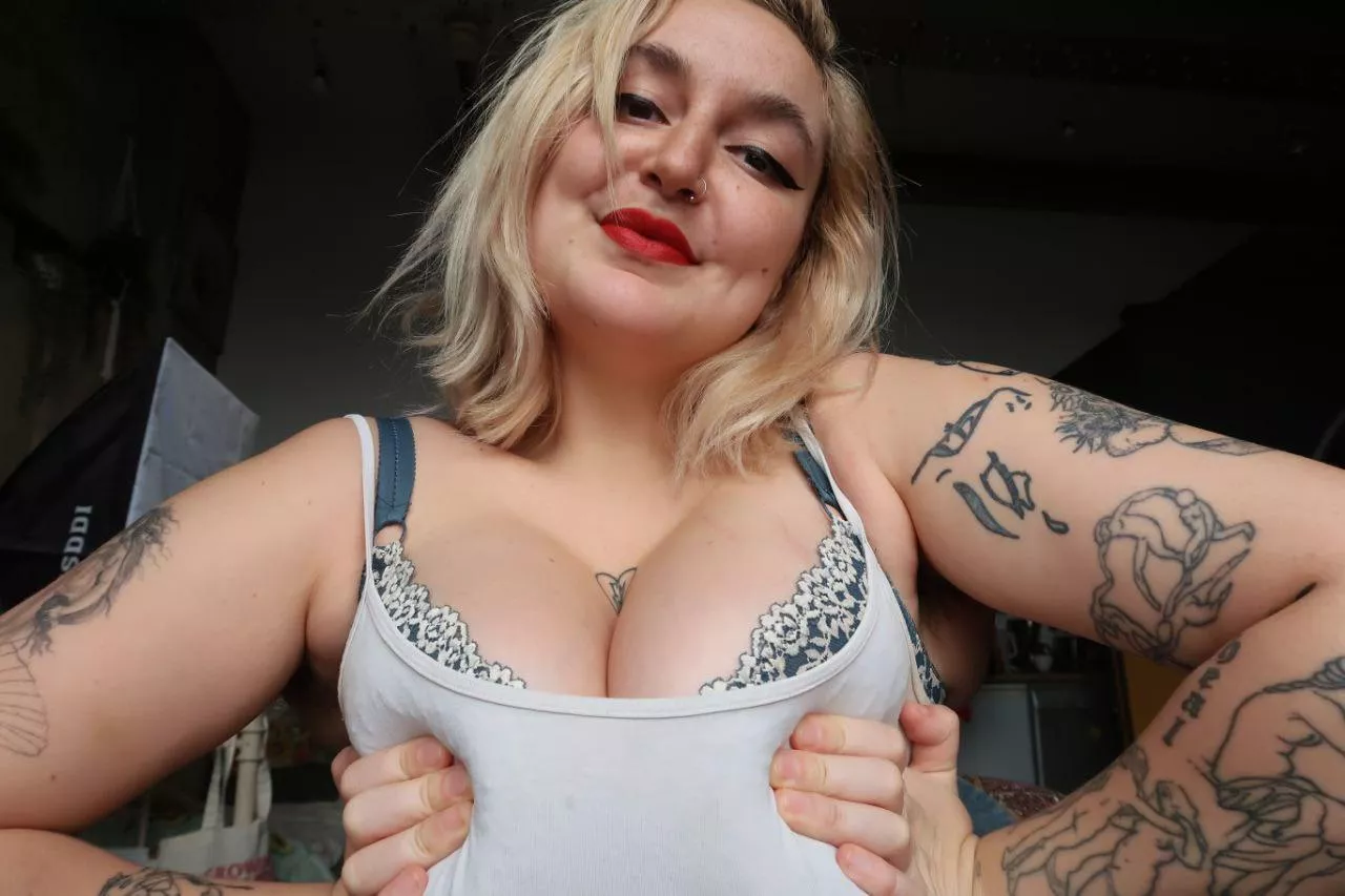 Hope your evening is now full of cum 🥰👅