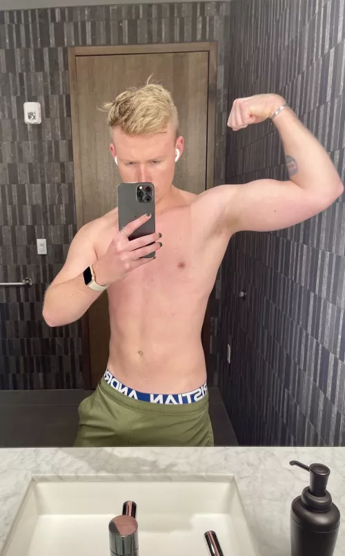 Hotel bathroom lighting is always superior