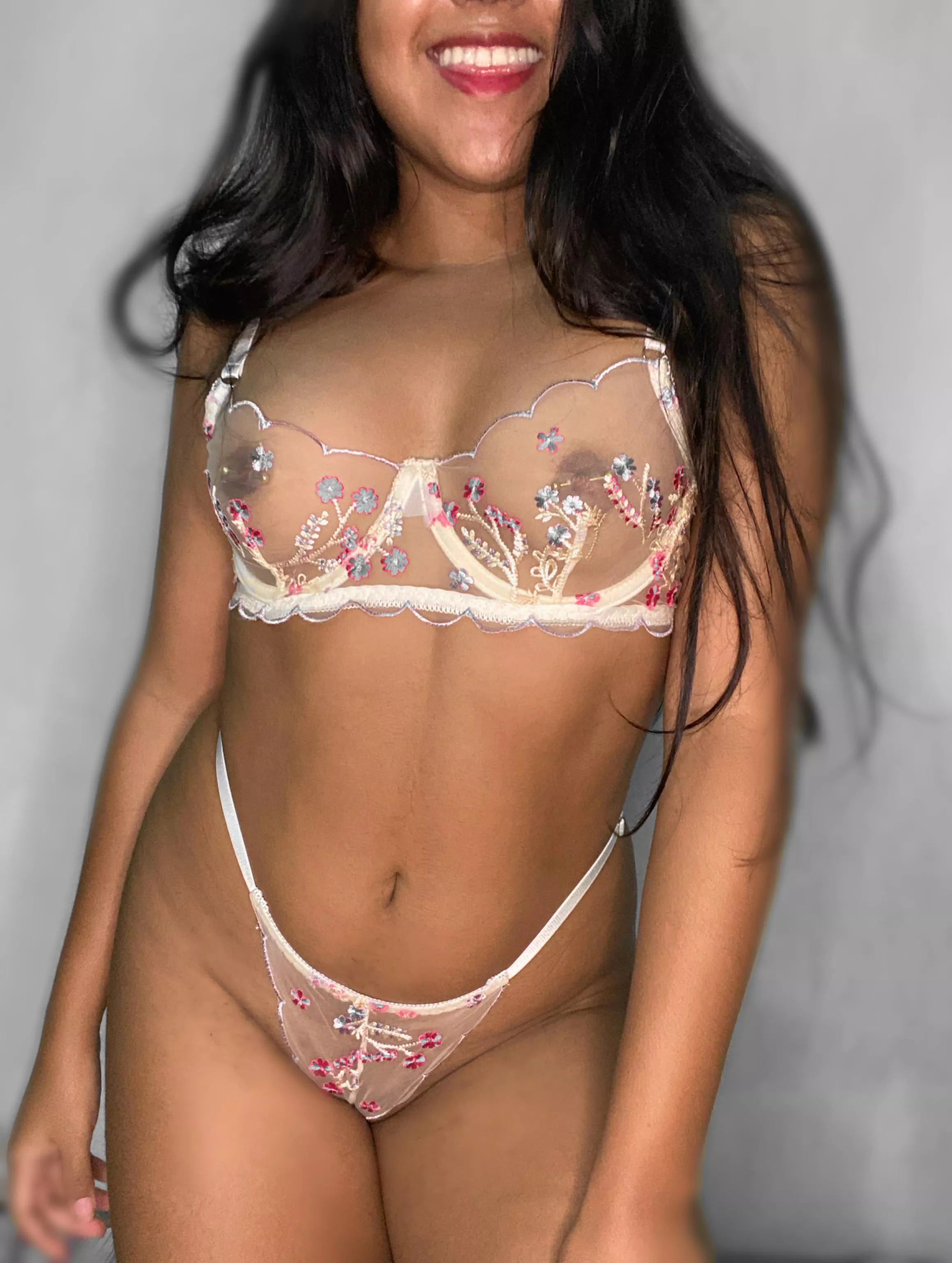 I wanna show you that I could jump very well on top of you😏🥵