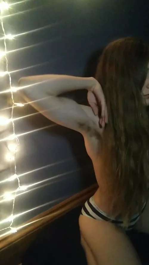 im amazed how many appreciate my fluffy pits. 🤭 🦋