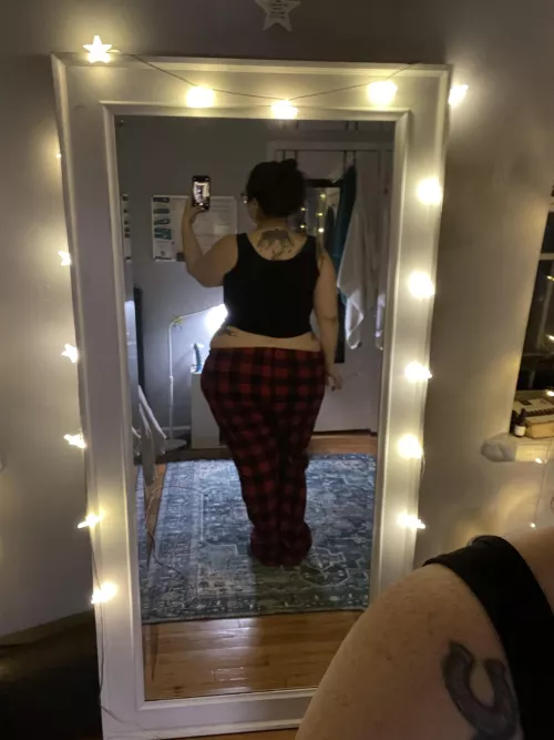 I’m in the mood for some spicy cuddles ✨