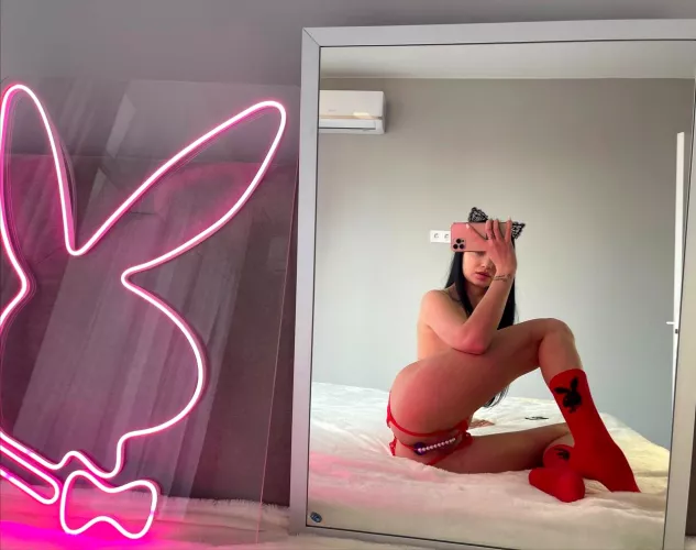 I'm inviting you back to bed