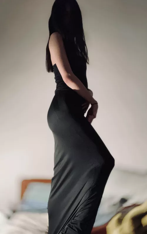 Just me and my little black dress🖤