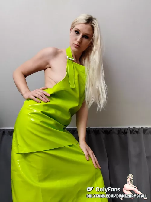 Love shiny aprons made of pvc?