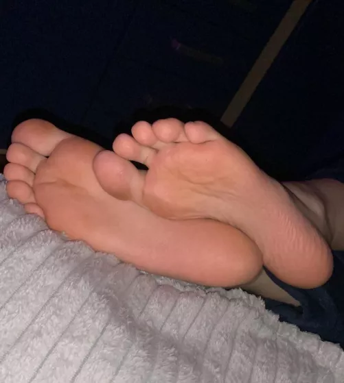 My feet are tired, will you give me a foot rub?