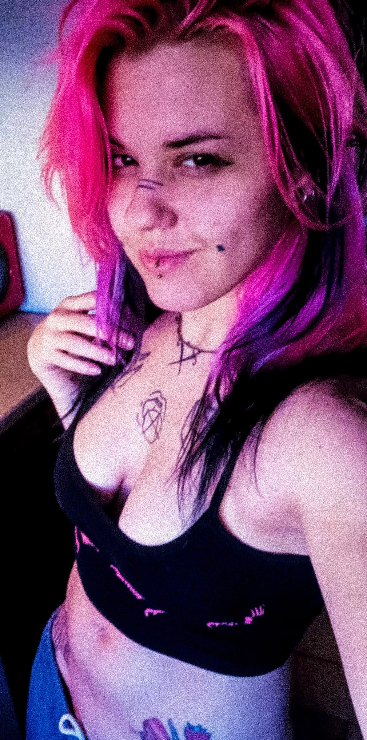 pre caffeine goblin💕