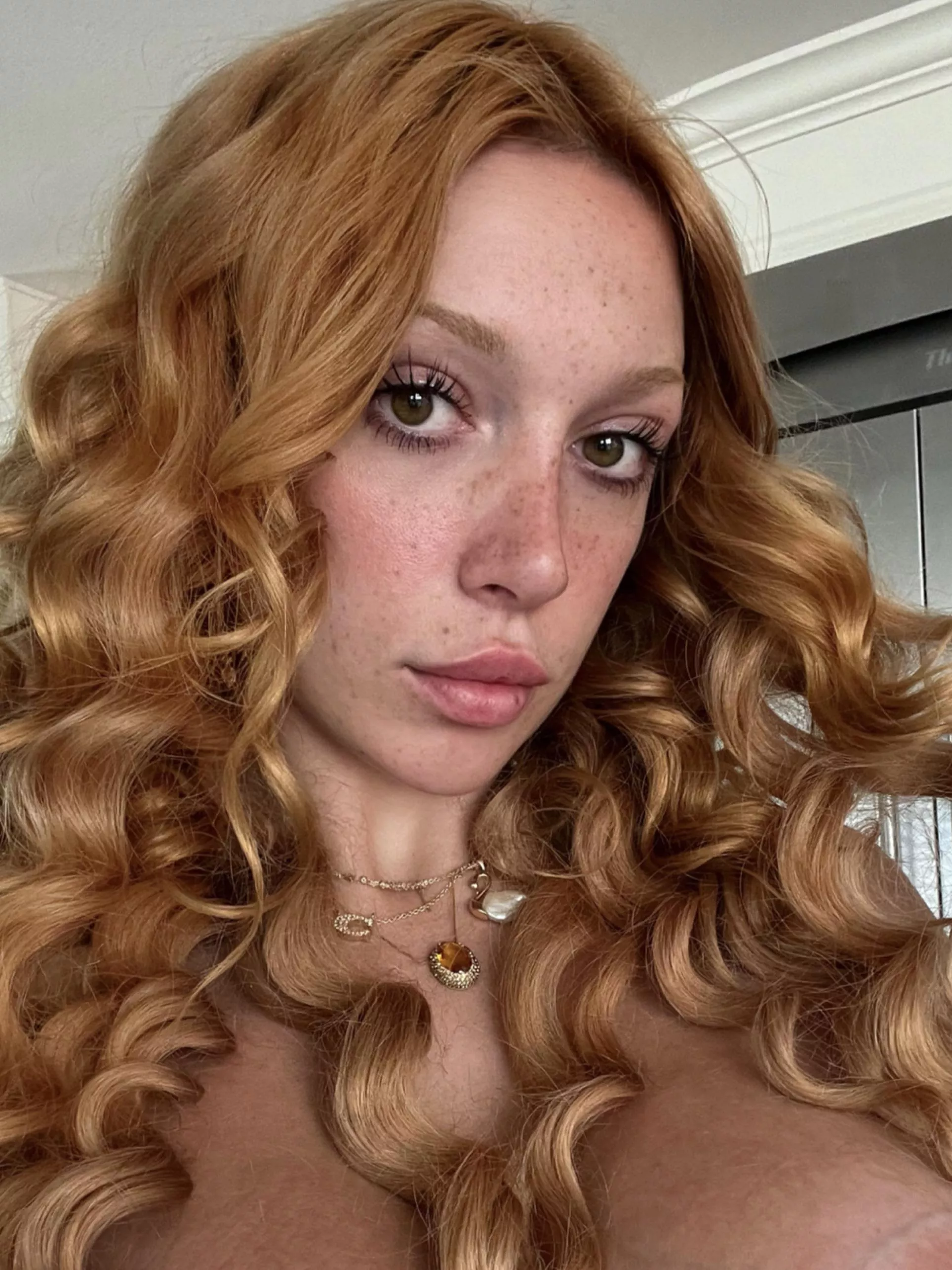 selfie of the day good morning ☀️