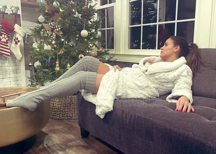 TGIF. Typically how I’m spending my wild Friday nights. How about you 🤪[F]