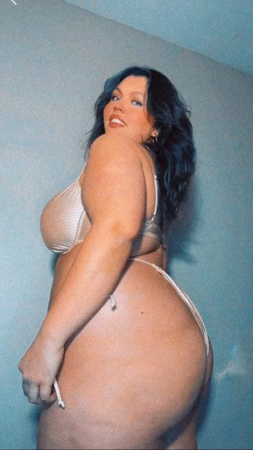 Time for late night hot tubbing 25f