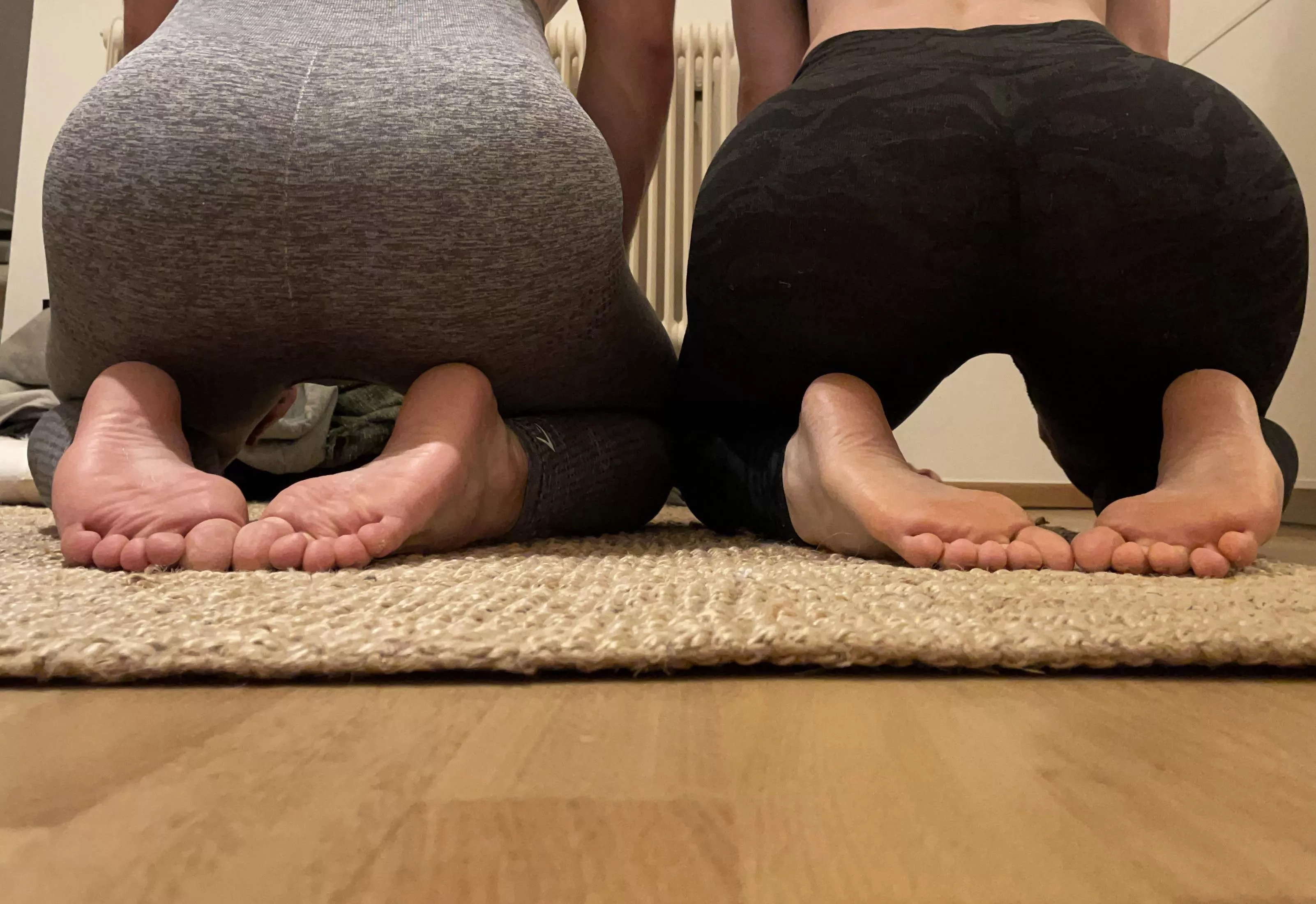 Took some pics with a friend today, what do you think? 🤤