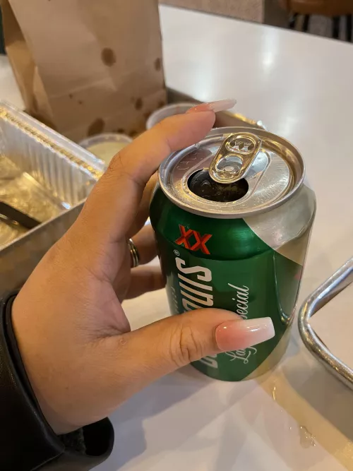 Wanna be my dinner date?