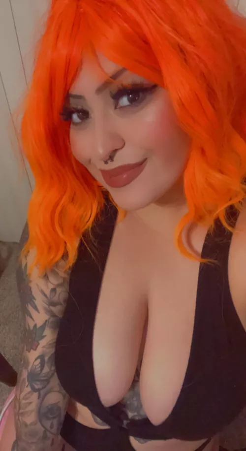 What would fit perfectly between these tits baby?😋