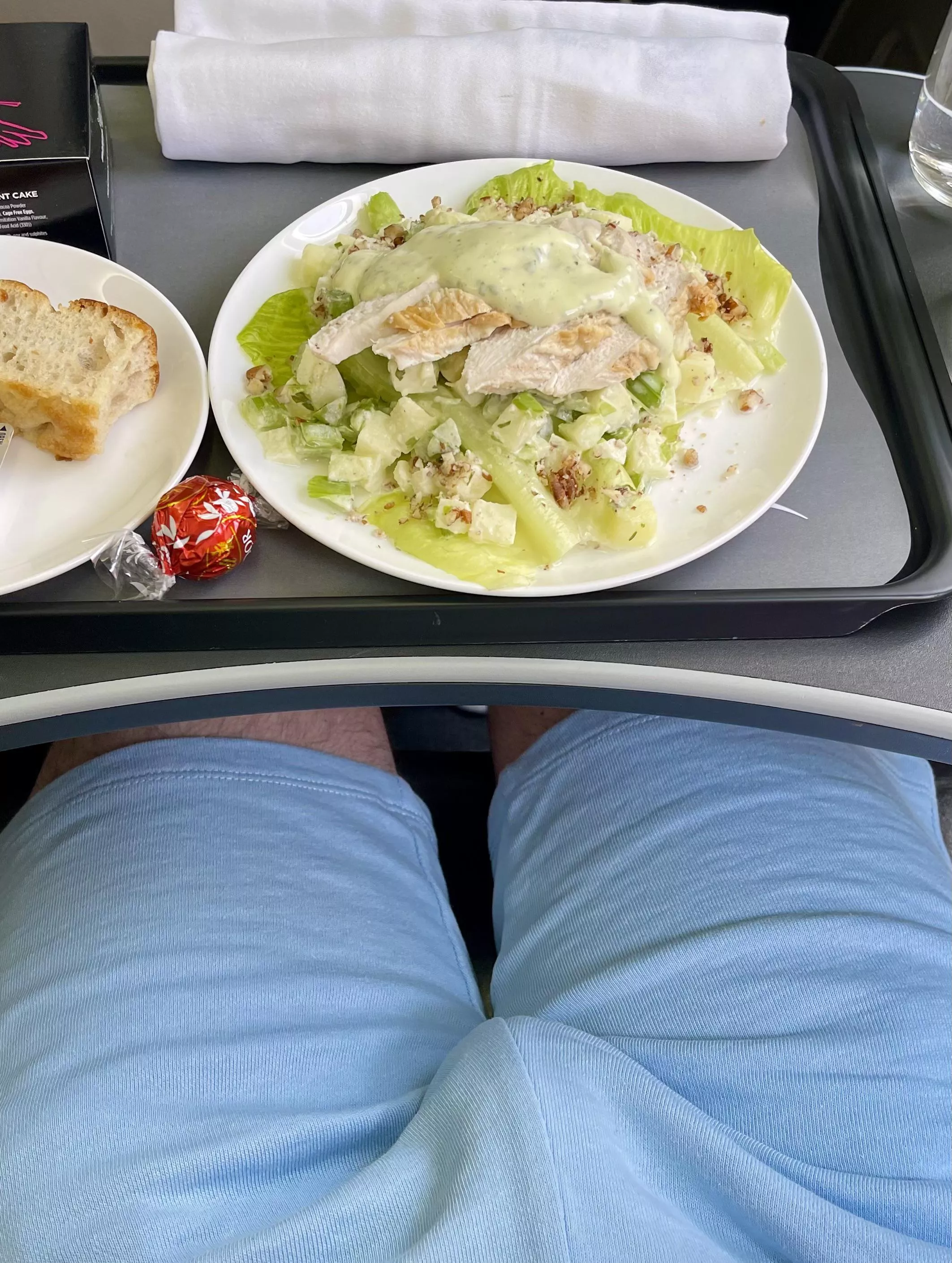 What would you do if you were sitting next to me on the plane? ✈️