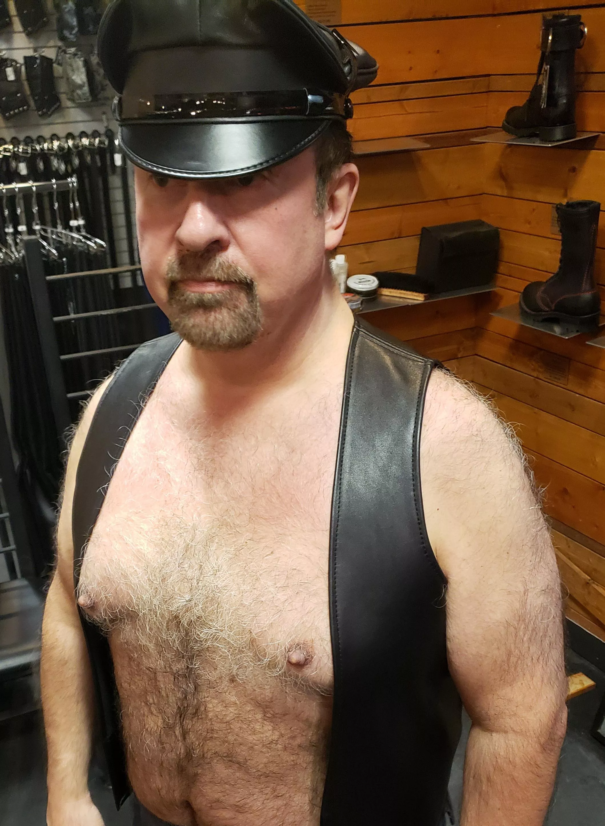 Where will Daddy Bear [52] find His cub?