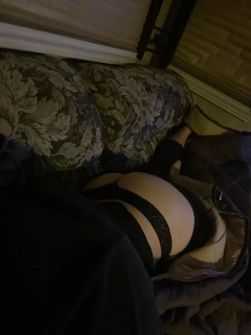 You’d never guess I’m wearing a black lacy thong 😈