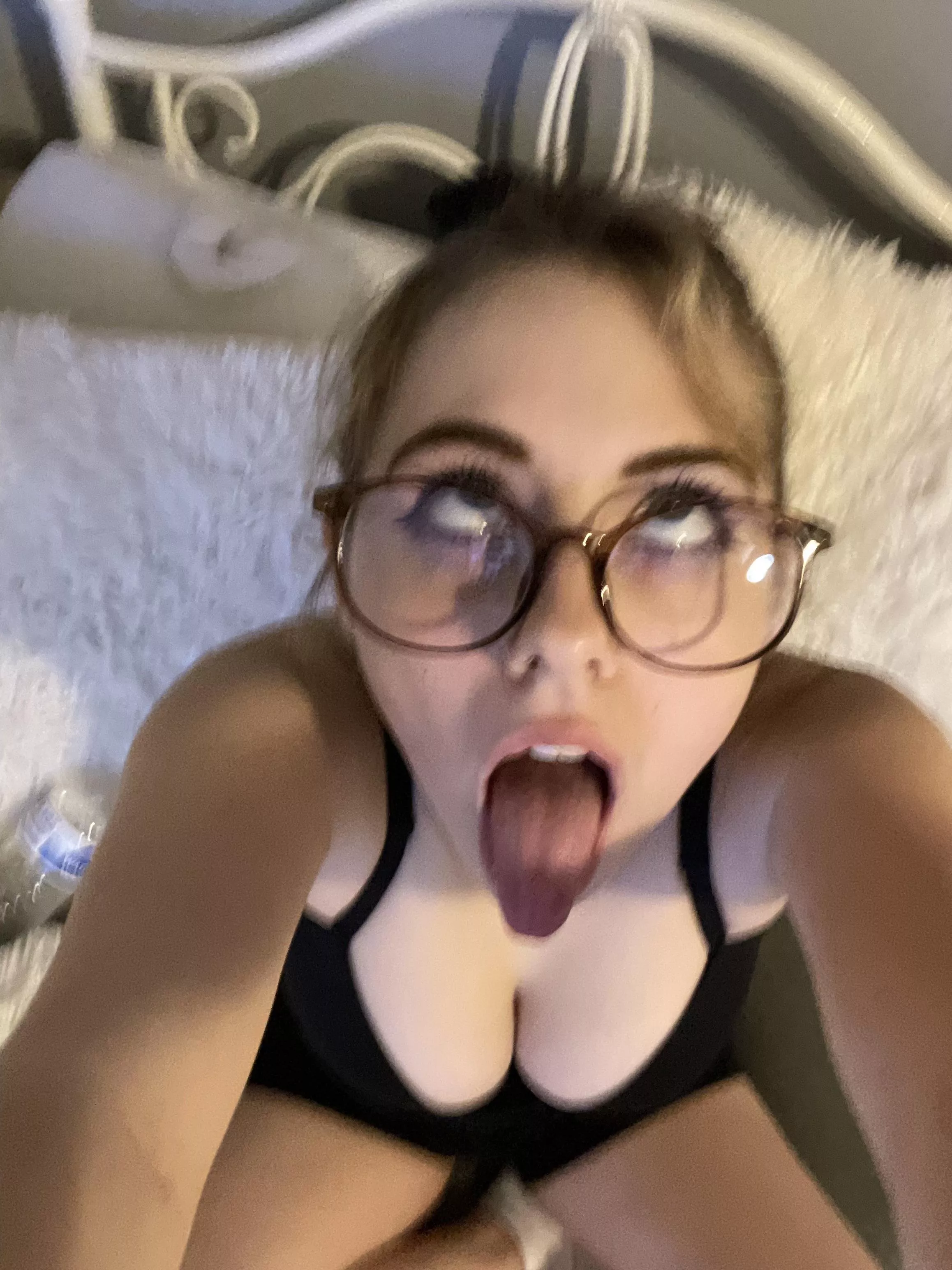 18F I have a place where you can finish😘