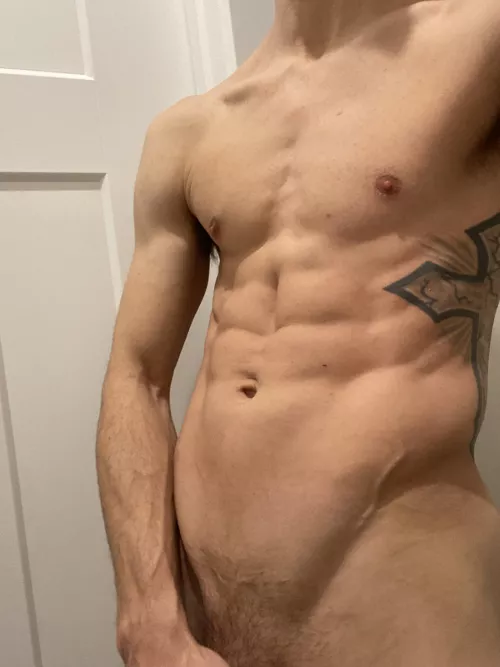 (40 Not your typical “dad bod”