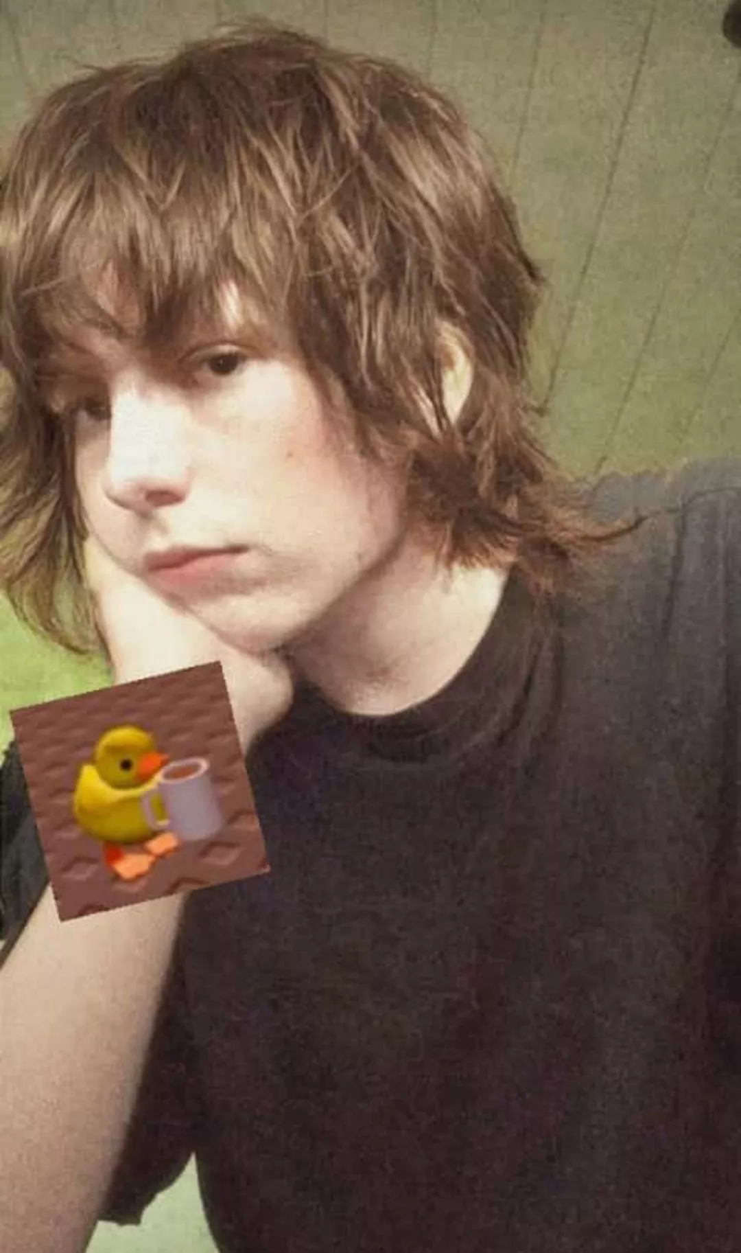 43 weeks of growing my hair, I've never grown my hair this long. is it turning out good? I'm so excited :')