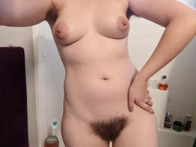 Been hungover and horny all day /: