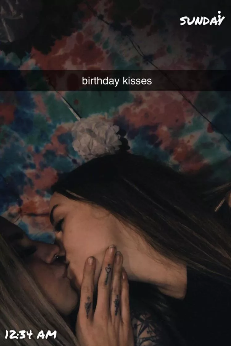 Bestfriend kisses are the best hehe