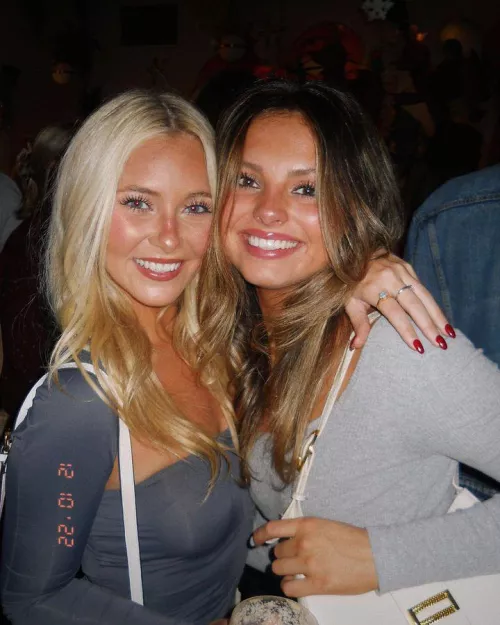 Blonde Or Brunette