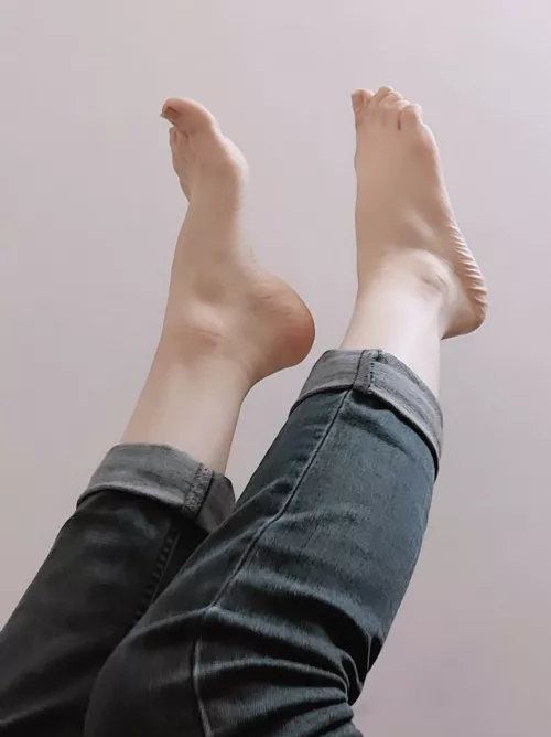boymoder feet