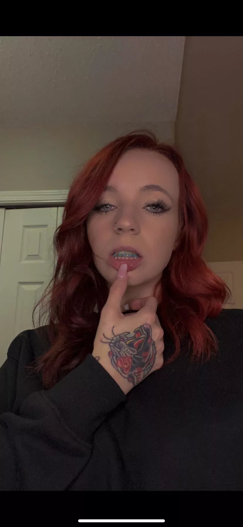 Couldn’t get any better than a red hair with braces and tattoos😜