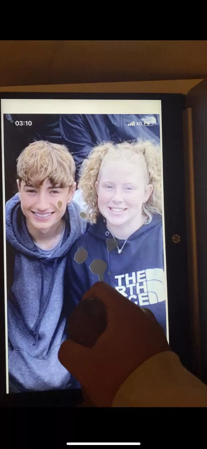 Cum tribute to this cuckold couple