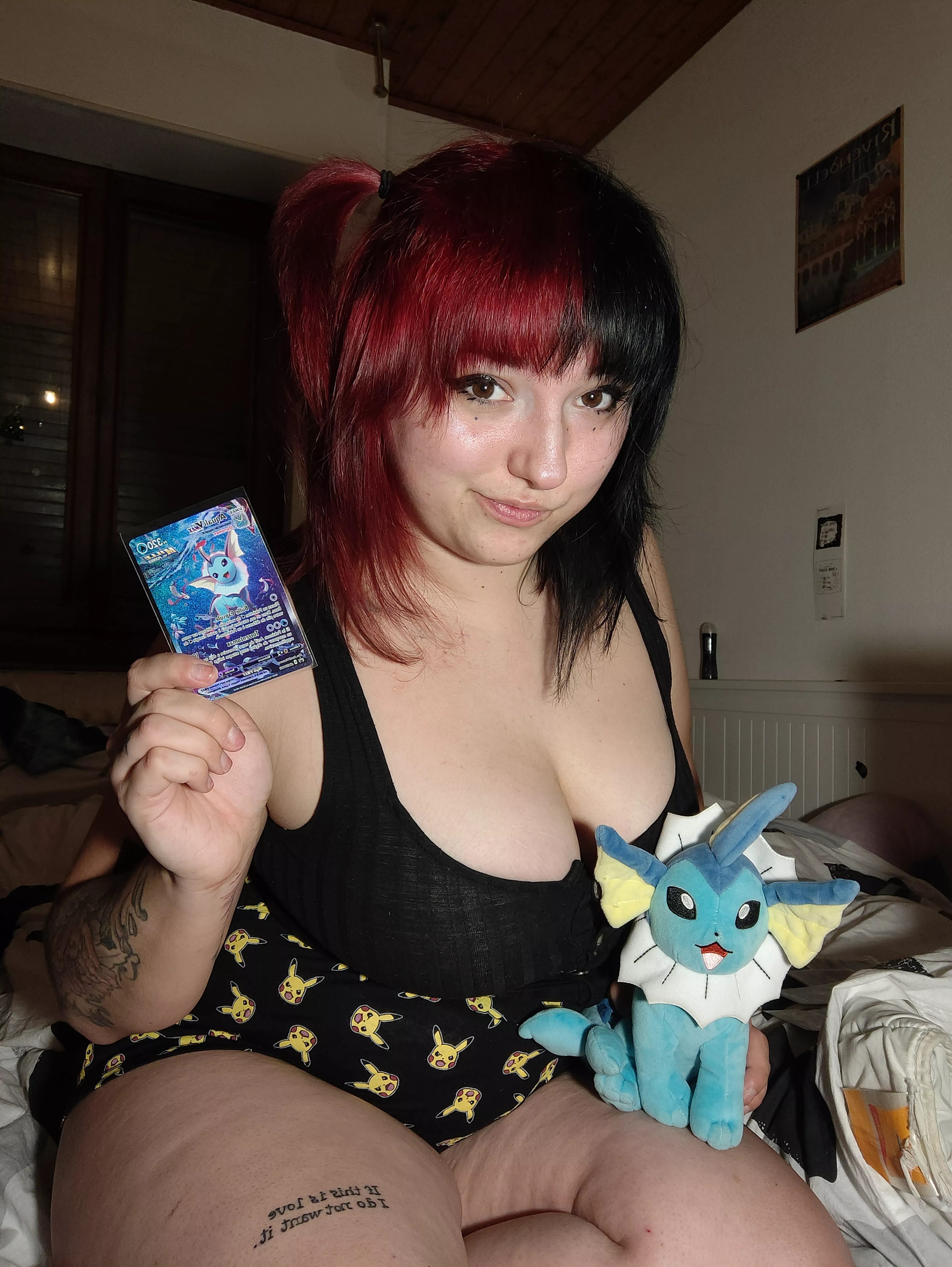 Curvy ❤️🖤 hair 😇