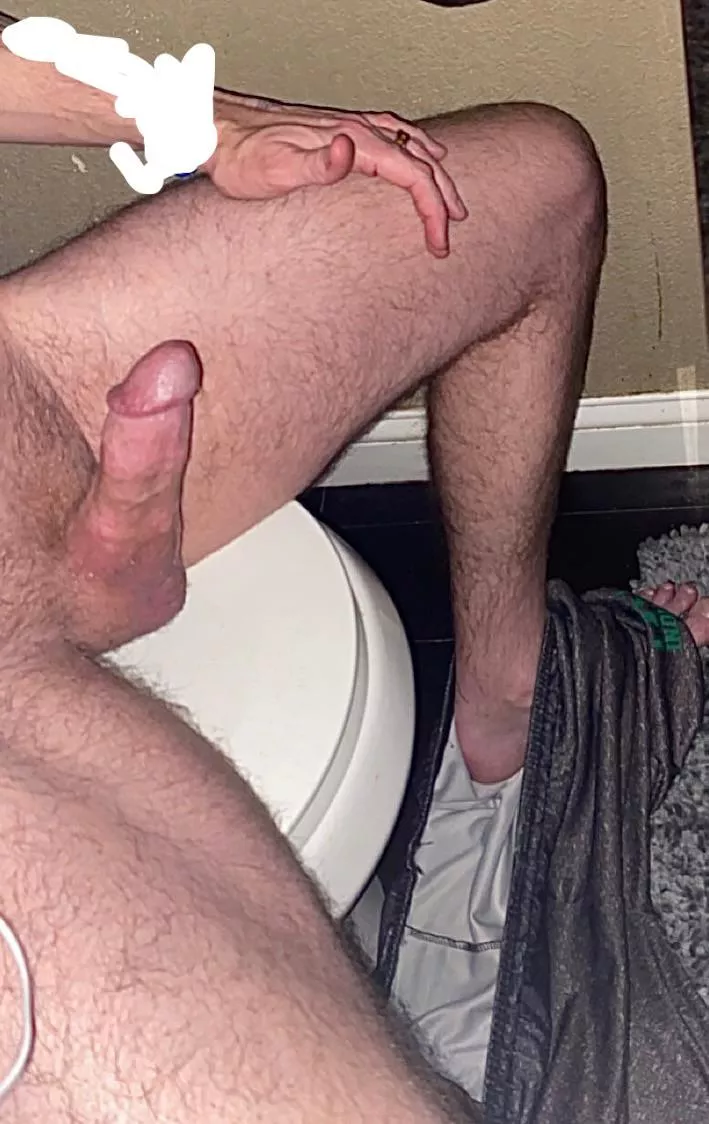 Daddy (43) having to sneak off to jerk off