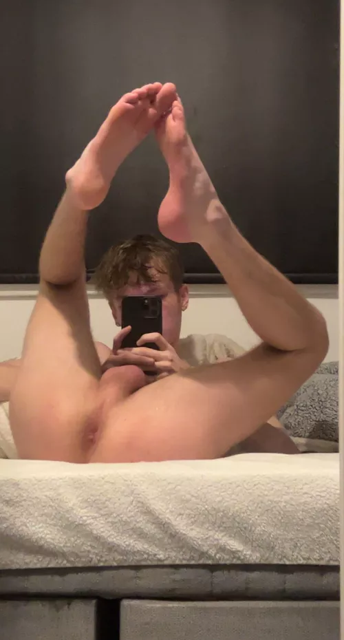 Damn I wish my hole was getting some irl attention rn