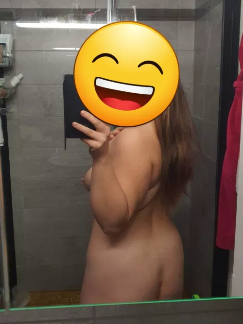 F 27, 165cm, 70kg, new account for nude pictures
