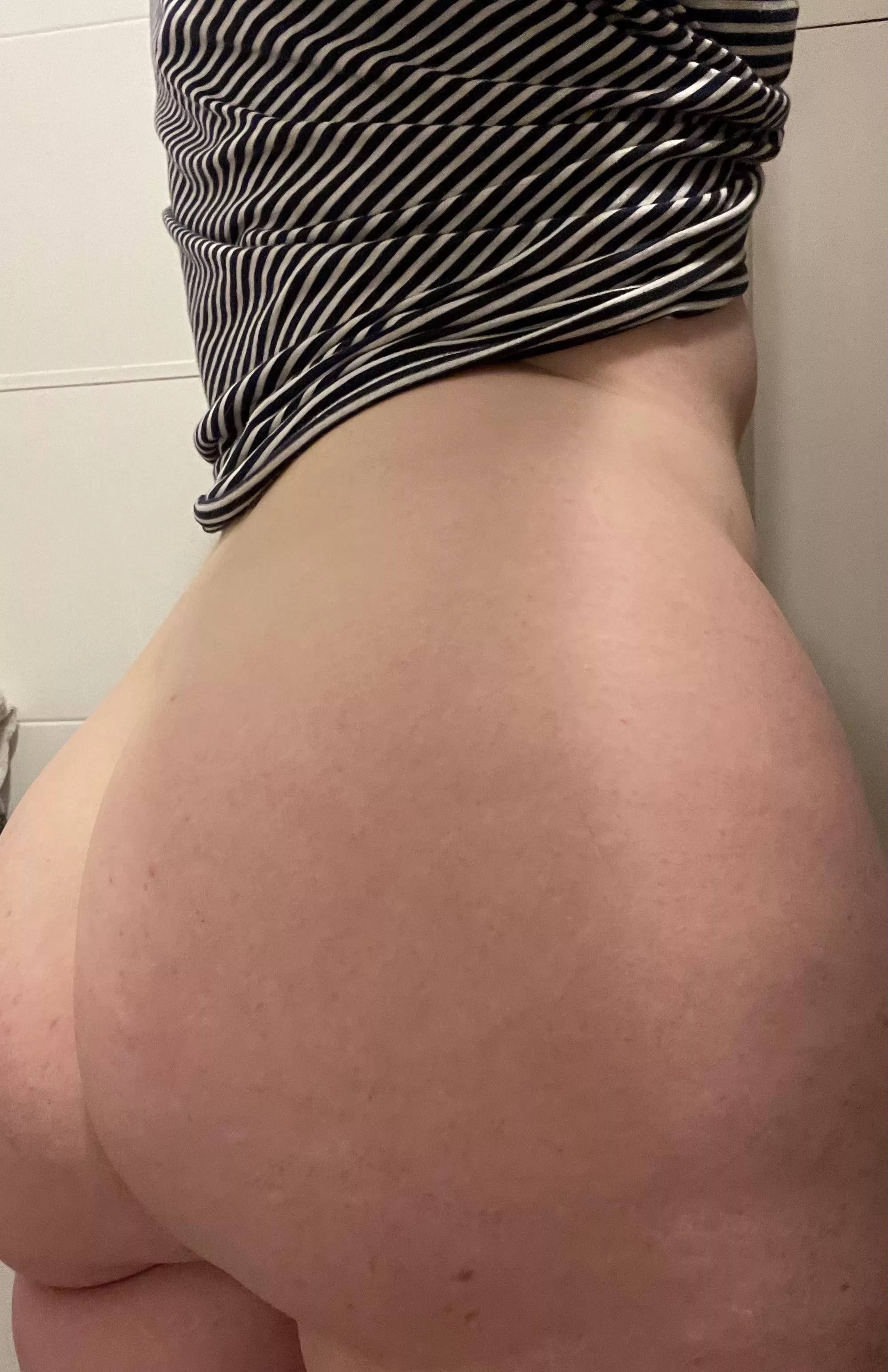 Feeling a little shy today, but here’s my booty anyway